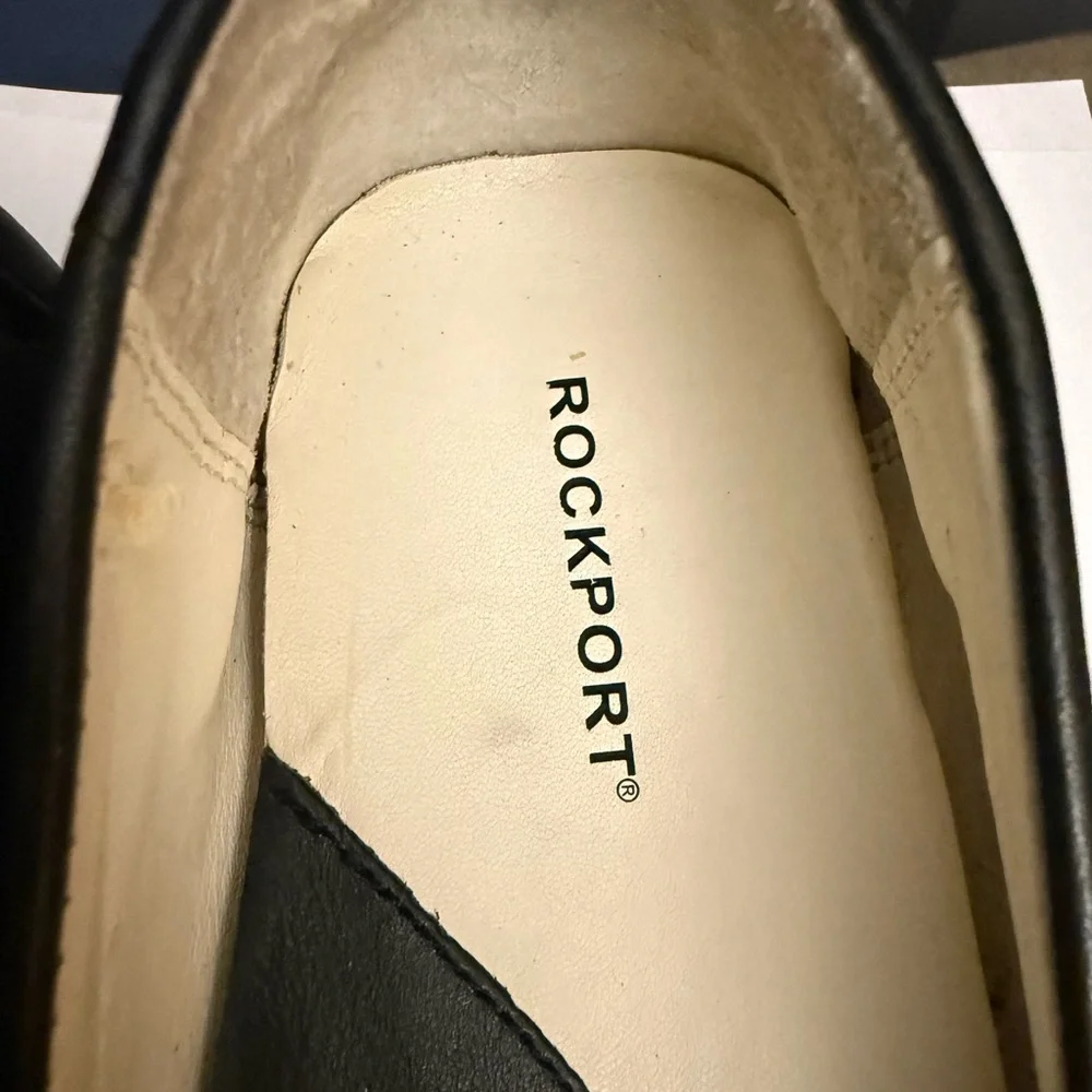 Rockport Men's‎ Classic Venetian Loafers in Black Leather, size 8.5 N